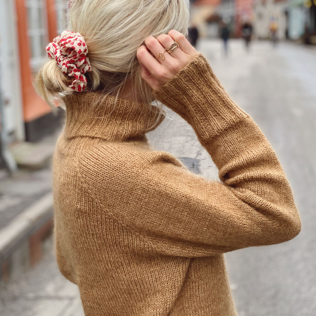 CARAMEL SWEATER - littleWOOrLi & SILKY MOHAIR