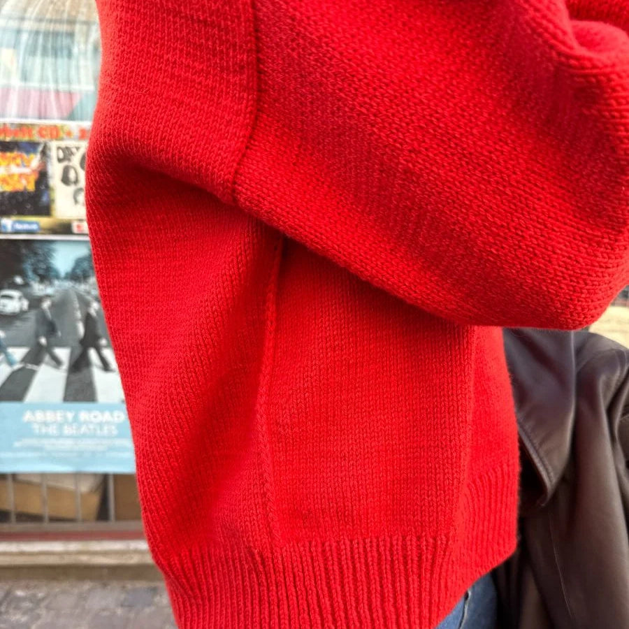 SCARLET SWEATER - bigWOOrLi