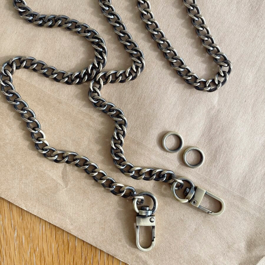 CHAIN FOR WINTER CLUTCH by PetiteKnit