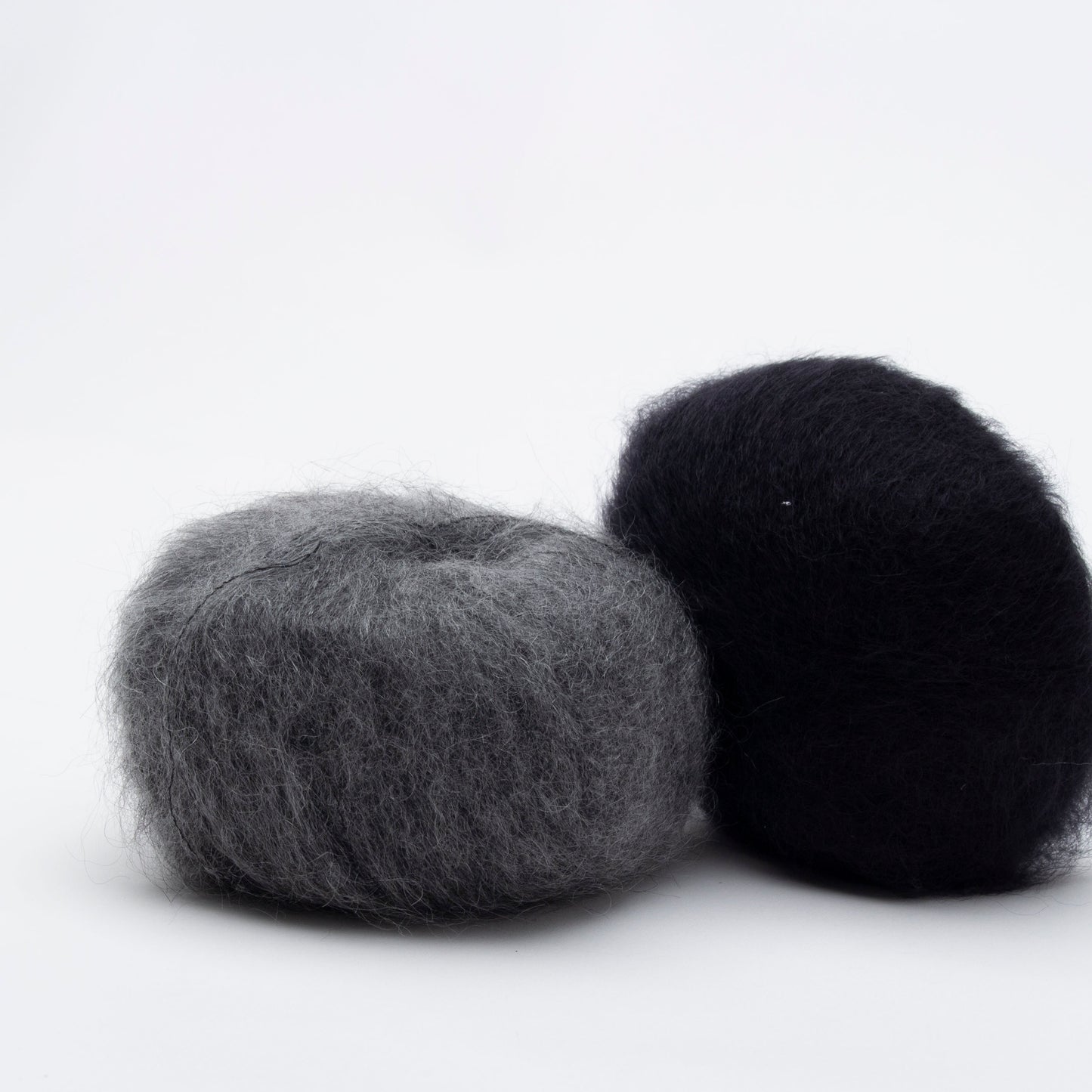 SILKY MOHAIR - CARBON
