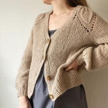 Load image into Gallery viewer, CHUNKY DAHLIA CARDIGAN V-NECK - littleWOOrLi &amp; SILKY MOHAIR
