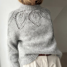 Indlæs billede til gallerivisning DAHLIA SWEATER - WOOrLi in LOVE &amp; SILKY MOHAIR
