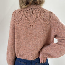 Indlæs billede til gallerivisning DAHLIA SWEATER - WOOrLi in LOVE &amp; SILKY MOHAIR
