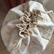 Carica l&#39;immagine nel visualizzatore di Gallery, borsa &quot;Get Your Knit Together Bag Grand&quot; - APRICOT FLOWER
