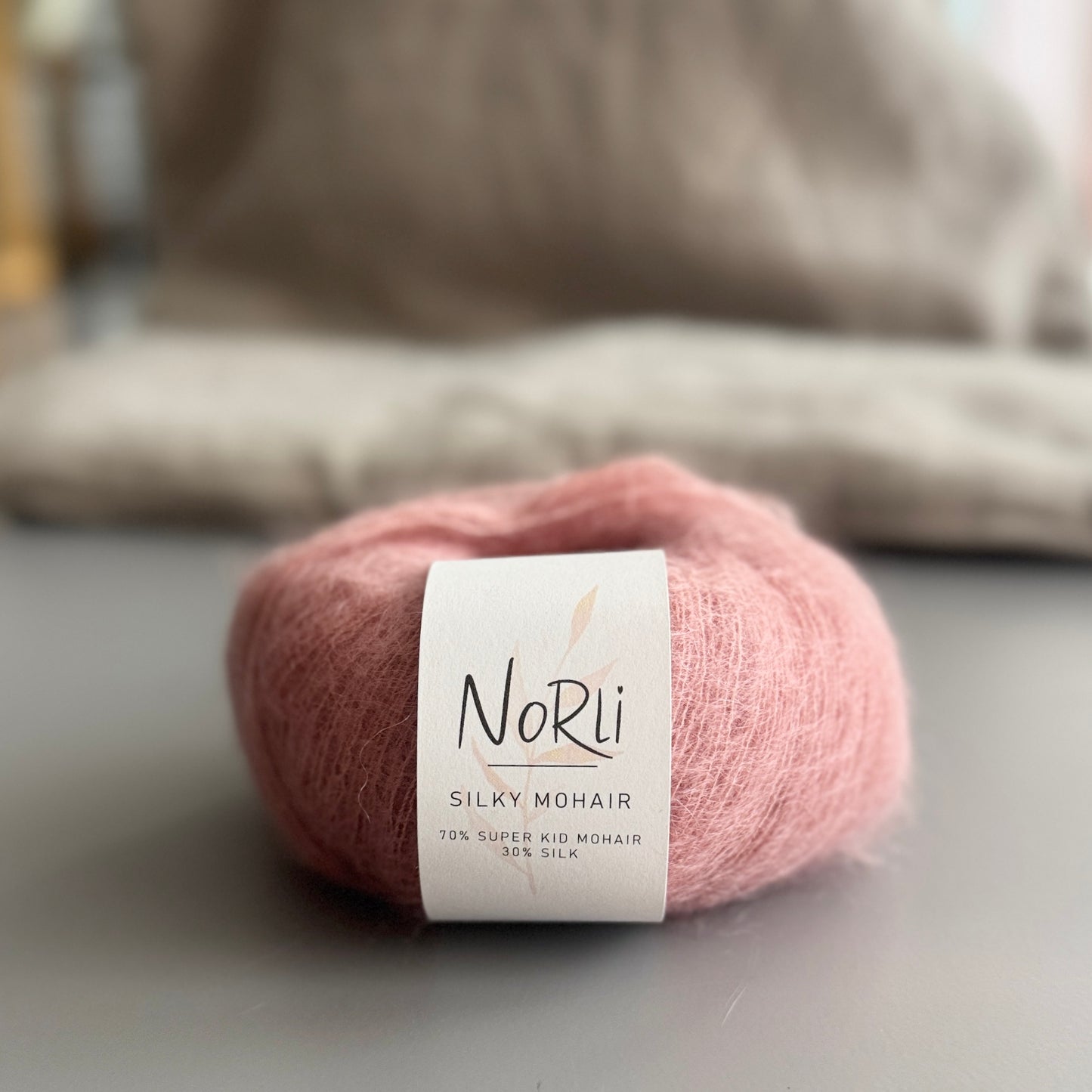 SILKY MOHAIR - CHAMPAGNE