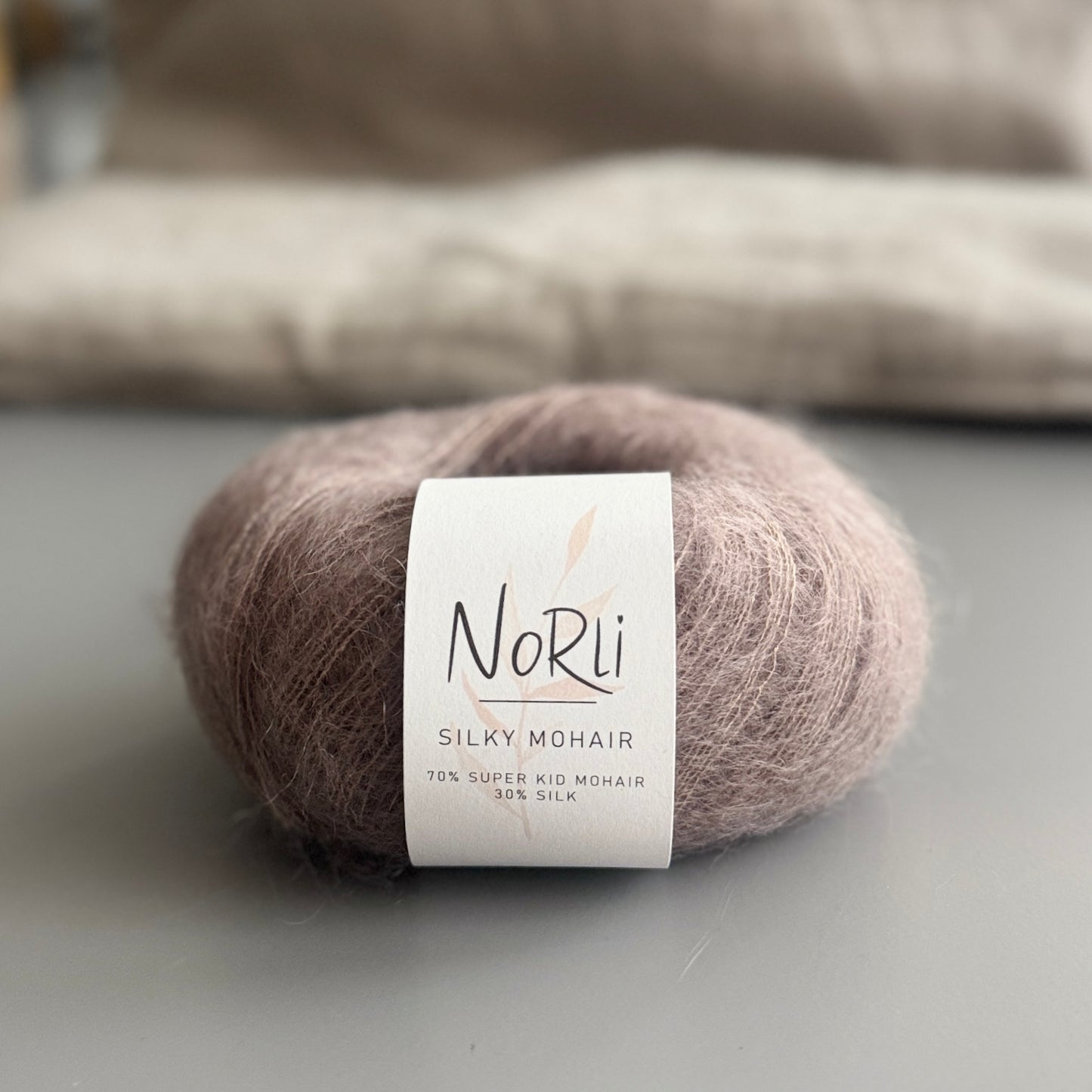 SILKY MOHAIR - CLAY