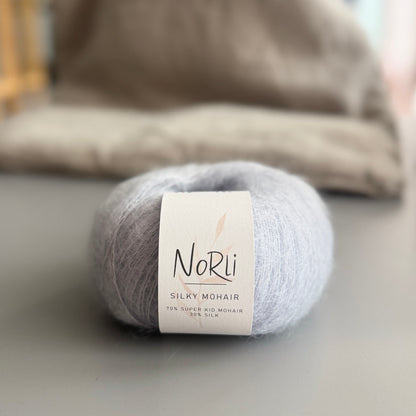 SILKY MOHAIR - MOON ICE