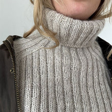 Carica l&#39;immagine nel visualizzatore di Gallery, PATTERN - NOTE RIB NECK
