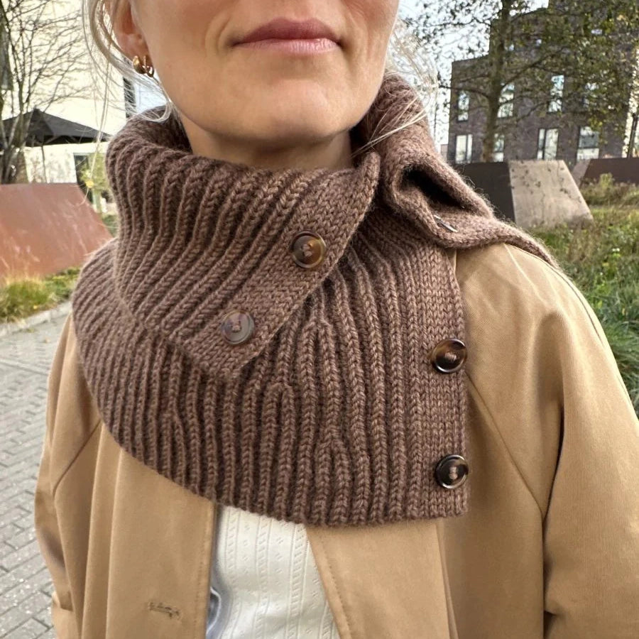 NOVEMBER NECK - bigWOOrLi