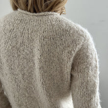 Carica l&#39;immagine nel visualizzatore di Gallery, PLAIN YOKE SWEATER - bigWOOrLi &amp; SILKY MOHAIR
