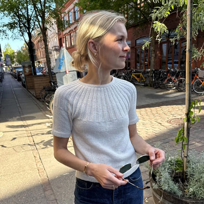 SUNDAY TEE - littleWOOrLi