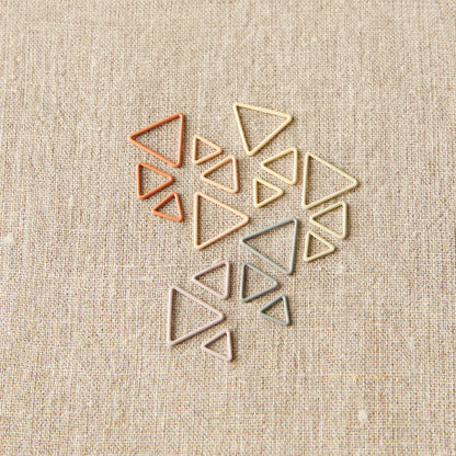 TRIANGLE STITCH MARKERS by Cocoknits