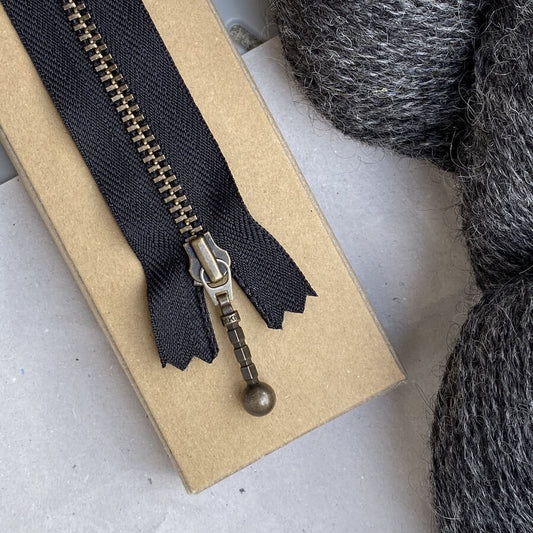 ZIPPER 17 cm - BLACK by PetiteKnit