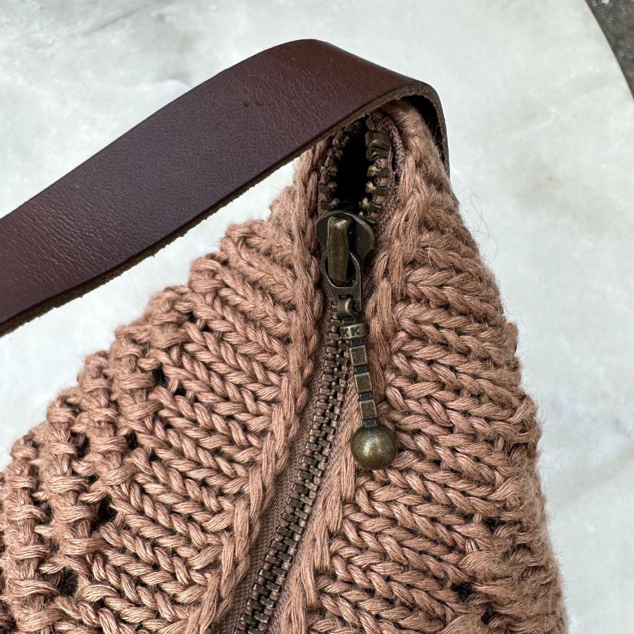 ZIPPER 23 cm - HAZELNUT by PetiteKnit