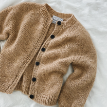 Load image into Gallery viewer, PATTERN - NOVICE CARDIGAN JUNIOR CHUNKY EDITION
