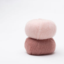 Load image into Gallery viewer, FLUFFY CASHMERE - DELICATE
